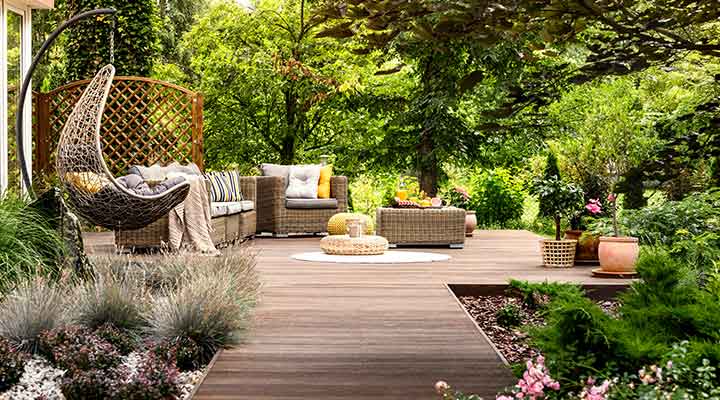 INNOVATIVE IDEAS TO ENHANCE YOUR SMALL OUTDOOR LIVING SPACE